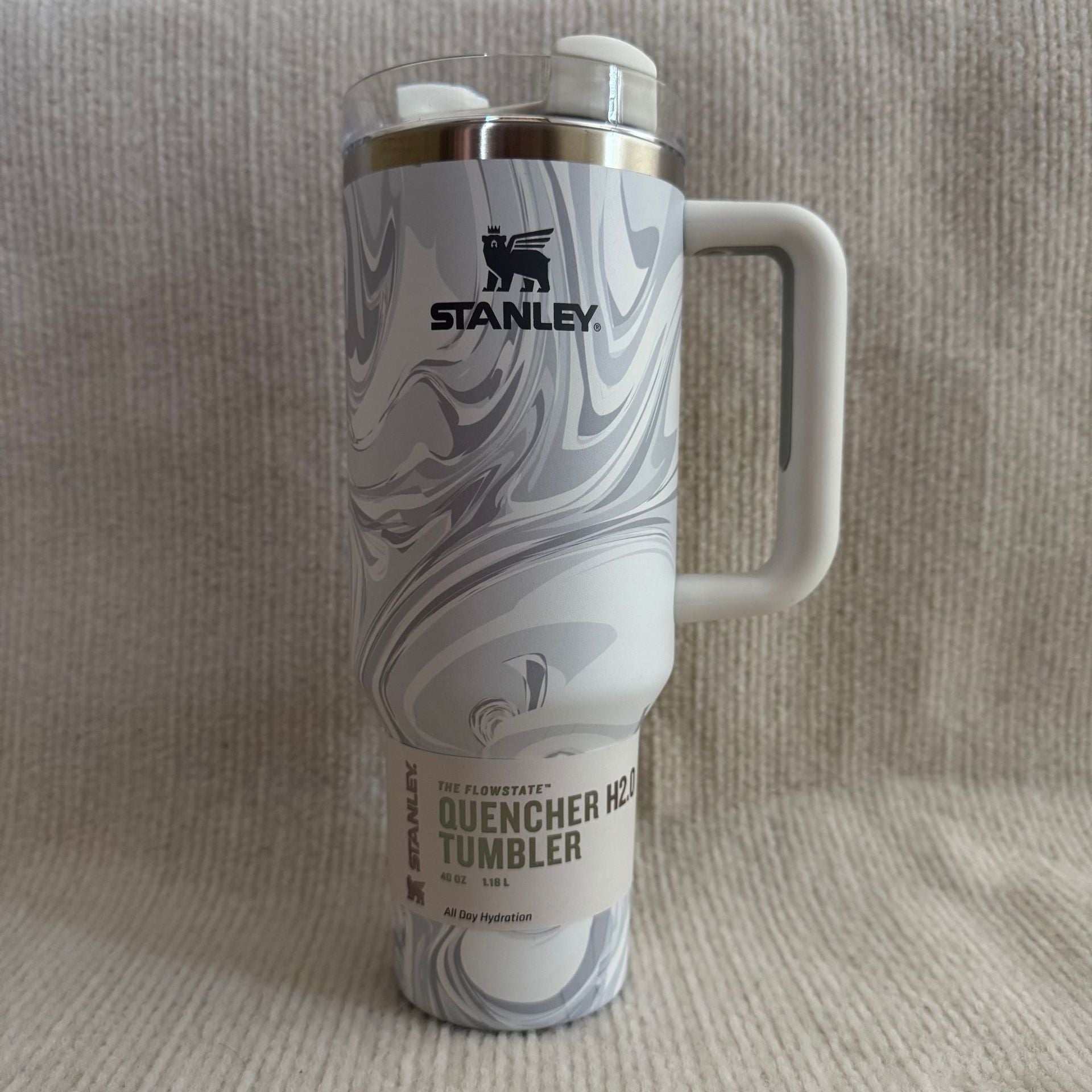 Stanley 40oz Insulated Tumbler with Straw | Fredlox Direct S18 - Decor color 40oz(1180ml)