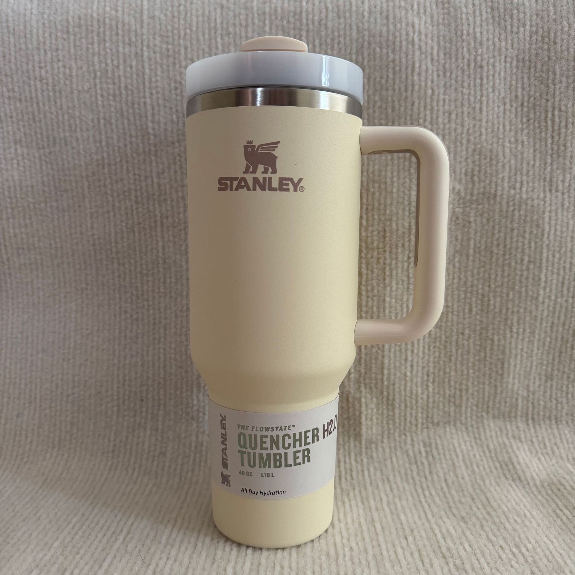 Stanley 40oz Insulated Tumbler with Straw | Fredlox Direct S7 - Solid color 40oz(1180ml)