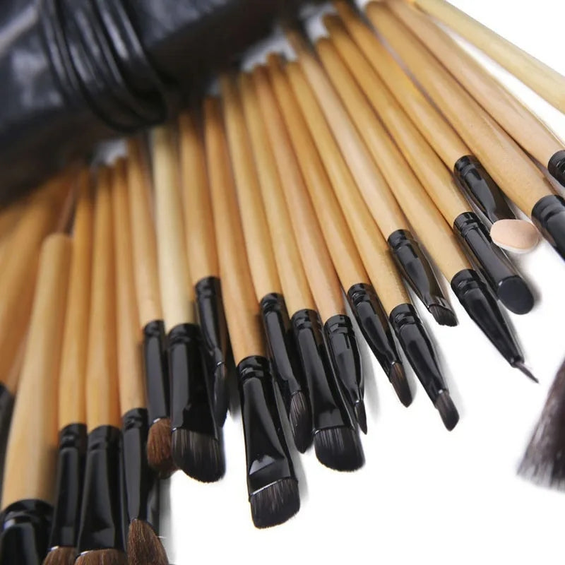 24-Piece Professional Makeup Brush Set - Complete Cosmetic Brush Collection