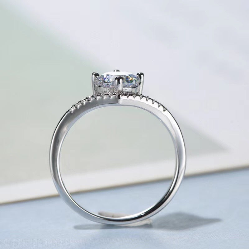 S925 Sterling Silver Simulated Moissanite Crown Ring