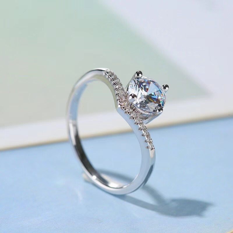 S925 Sterling Silver Simulated Moissanite Crown Ring
